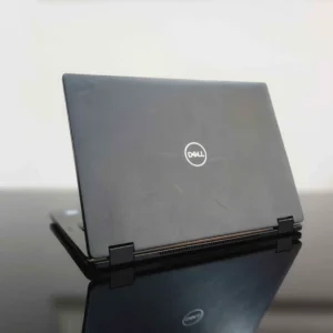 Dell 7390 2 in 1 core i7 8th generation